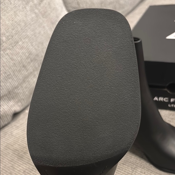 Marc Fisher Black Women's Ankle Boots brand new - Picture 3 of 10